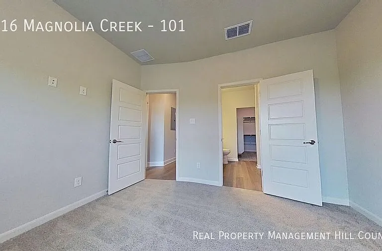 7216 Magnolia Vlg #101 — Photo 10