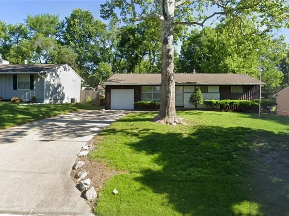 6310 W 77th Ter, Prairie Village, KS 66204