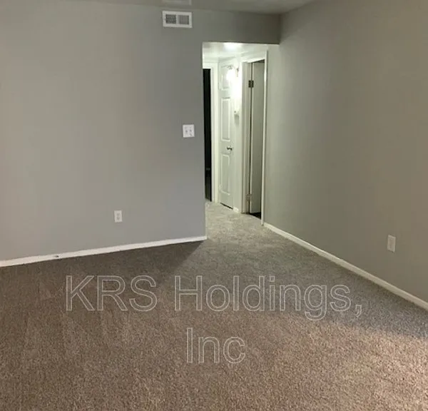 1215 Nelson St #D — Photo 1