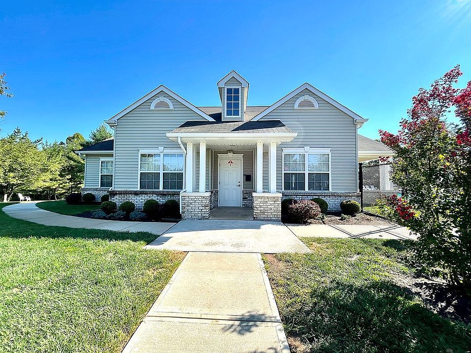 1st image of 18 Marchesi Dr