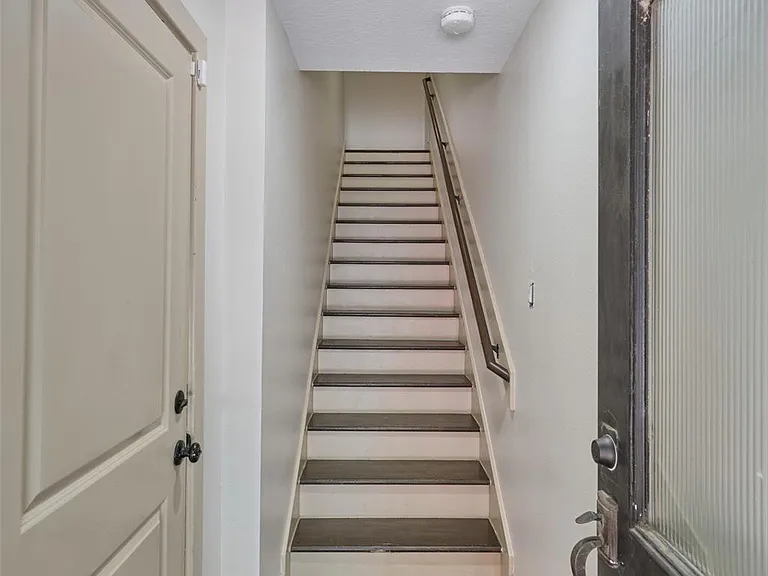 2422 Navigation Blvd #E — Photo 6