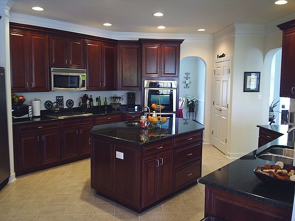 Granite,upgraded cabintes,stainless steel app.