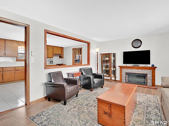 5th image of 33 Harrington Road