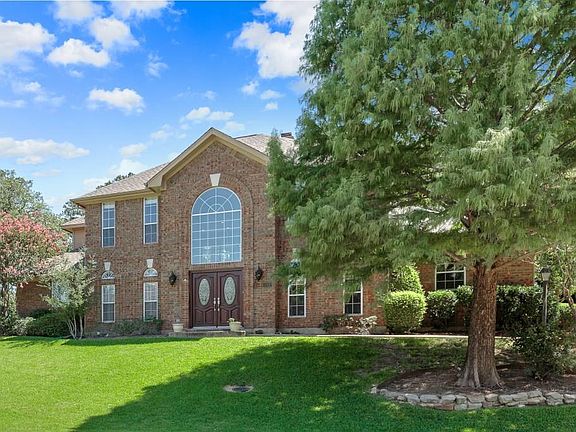 2nd image of 495 Craig Cir