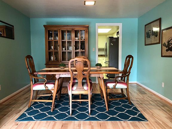 5th image of 341 Princewood Ave