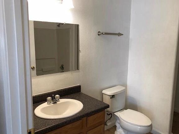 4th image of 528 Alvarado Dr SE Unit C