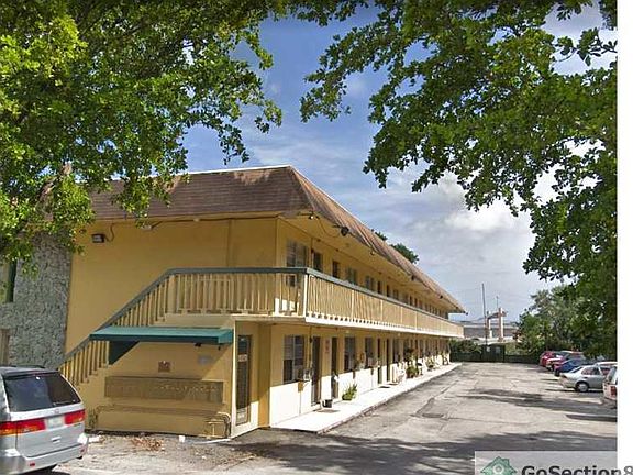 5th image of 2730 NW 14th St APT 12