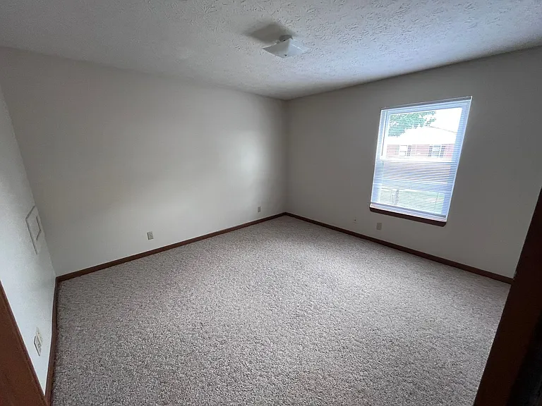 Sycamore Lane Apartments II — Photo 12