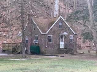 1360 Abers Creek Rd, Monroeville, PA 15146