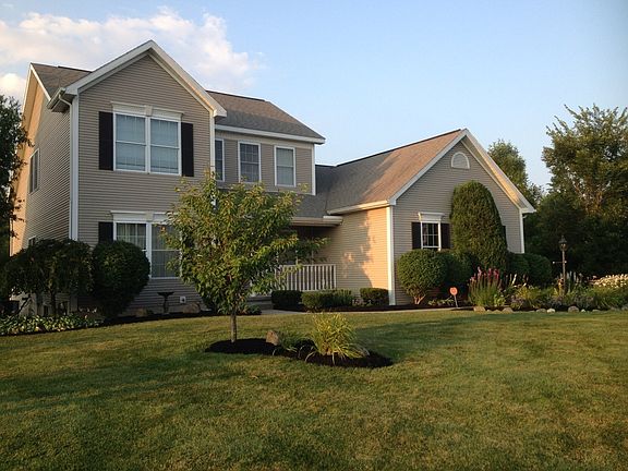 2nd image of 37 Wallflower Dr