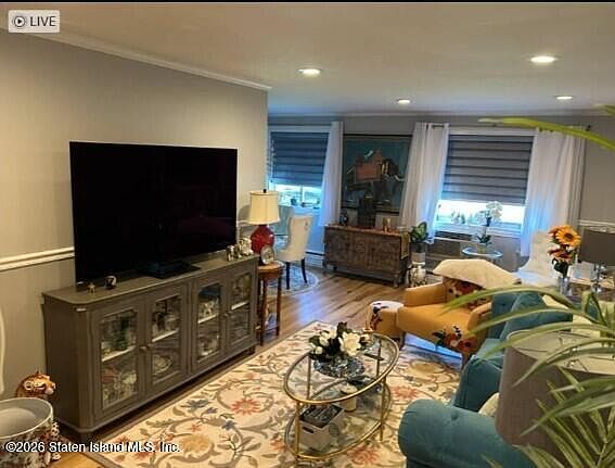 3rd image of 21 Gadsen Pl APT 1B