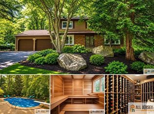 11 Buffalo Run, East Brunswick, NJ 08816