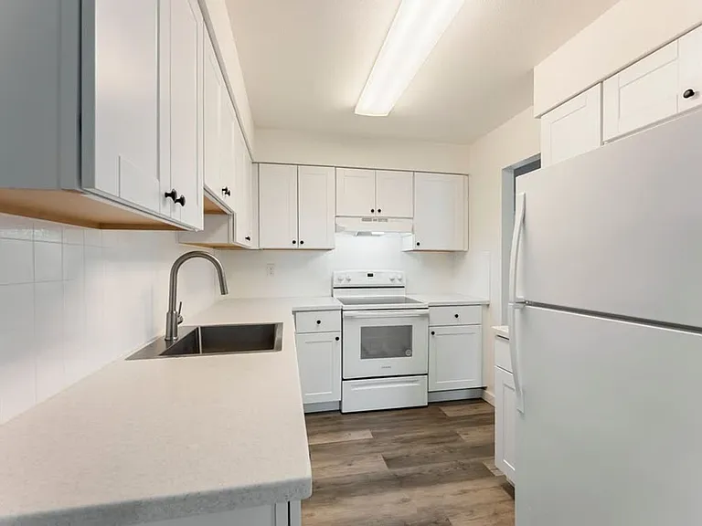 ES2275 -Eagle Rock Apartments — Photo 30