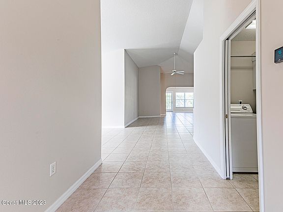 3rd image of 3102 Galindo Cir