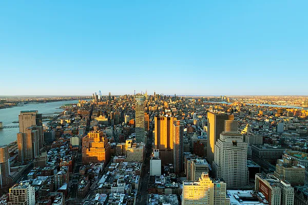 Sold by Compass | media 7
