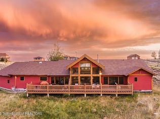 30 S Broken Hills Dr, Pinedale, WY 82941