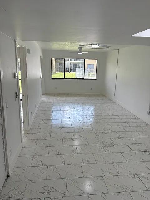 1 bed, 882 sqft, $1,100 — Photo 3