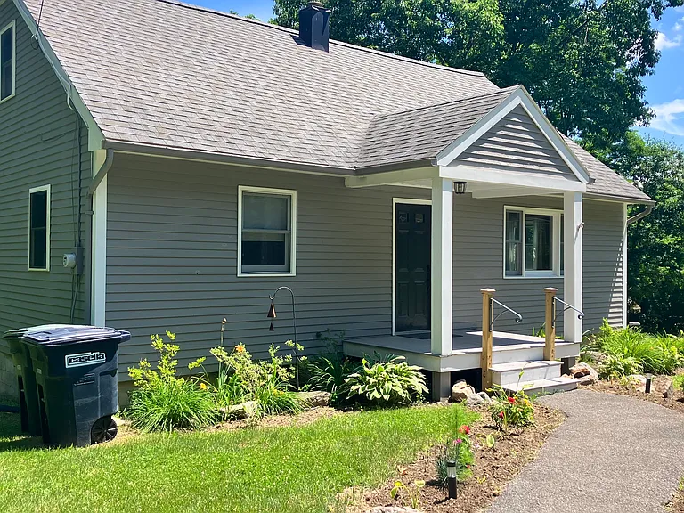 79 Locust Grove Rd — Photo 1