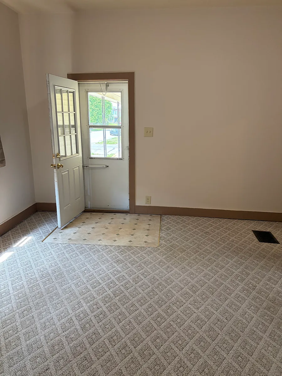 Building Photo - 1203 Lafayette Ave #1203