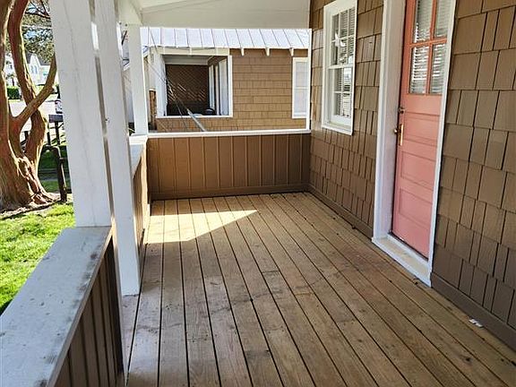 3rd image of 2509 Fentress Ave