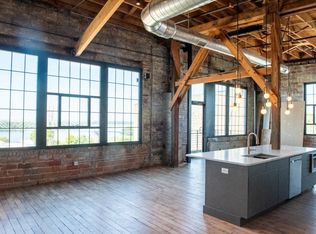 116 N 3rd St, Quincy, IL 62301