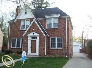 1117 Edgewood Dr, Royal Oak, MI 48067