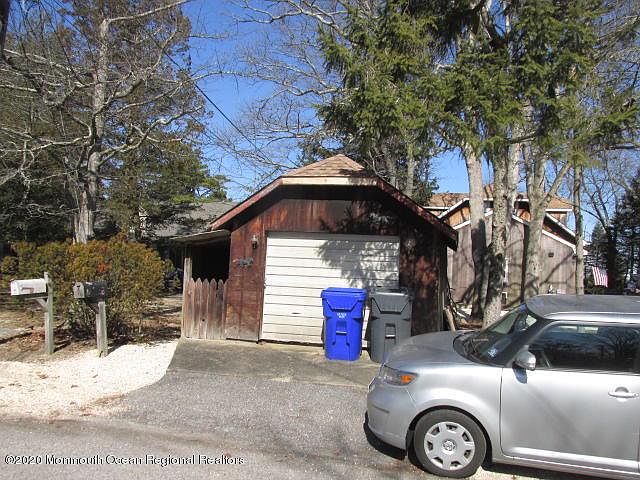 2nd image of 576 Kingfisher Cir