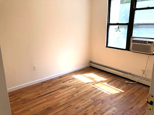 Rented by Douglas Elliman | media 14