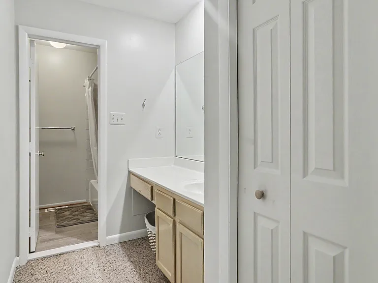 10225 Cove Ledge Ct — Photo 28