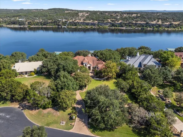 24729 Travis Lakeside Cv, Spicewood, TX 78669