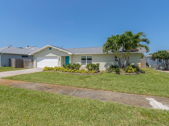 4th image of 680 Poinsetta Dr