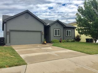 14702 Kansas Ave, Omaha, NE 68116