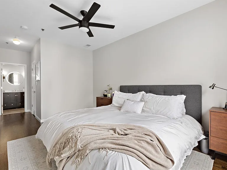 901 Madison St #5C — Photo 15
