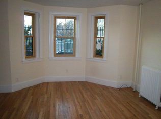 212 Hemenway St APT 1, Boston, MA 02115