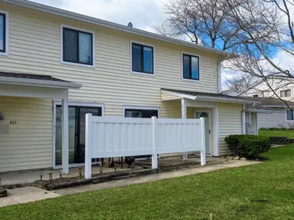 325 Bayview Point, Schaumburg, IL 60194