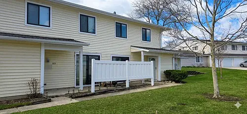 325 Bayview Point Photo 1
