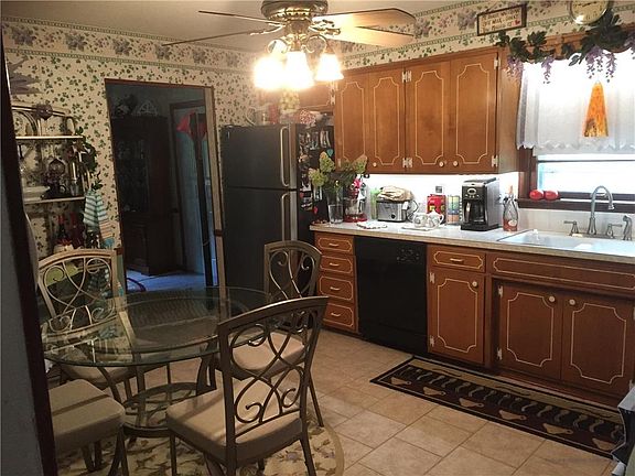 4th image of 7115 Greeley Ave