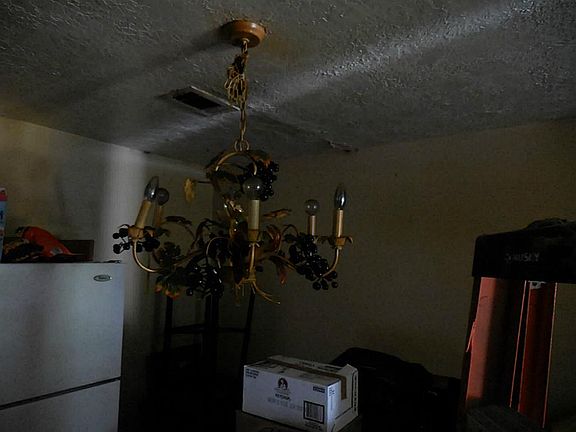 3rd image of 10018 Valley Lake Dr