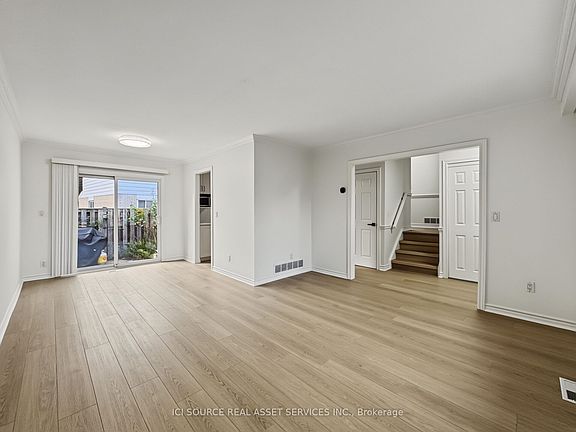4th image of 42 Follett Ct