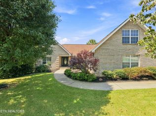3015 Champions Dr, Maryville, TN 37801