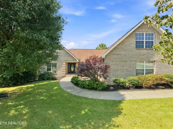 3015 Champions Dr, Maryville, TN 37801