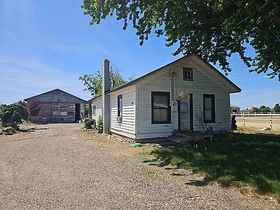 3rd image of 1687 NW 2nd Ave