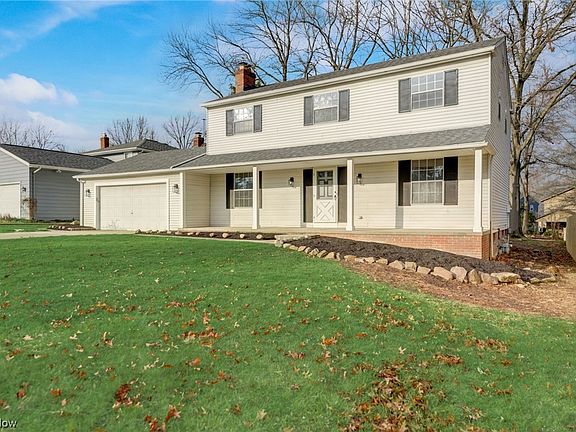 5th image of 20682 Chestnut Dr