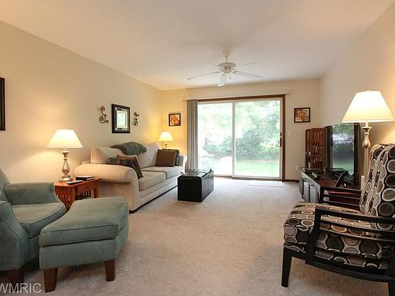 3rd image of 290 Bona Vista Dr NW