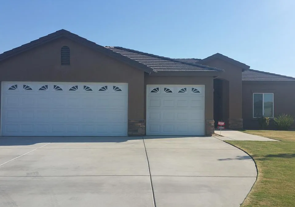 3309 Rawhide Rd