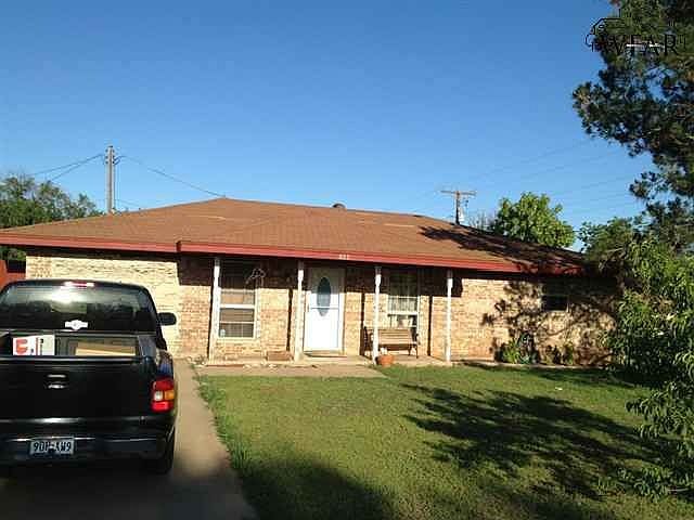 1st image of 805 N Jackson Ave