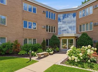 4370 Brookside Ct APT 302, Edina, MN 55436
