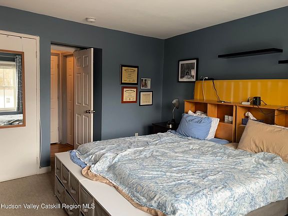 5th image of 9 Huguenot Street #6