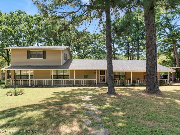 122 Marie Ave, Poteau, OK 74953