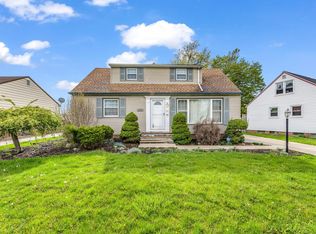 5589 Nathan Dr, Parma, OH